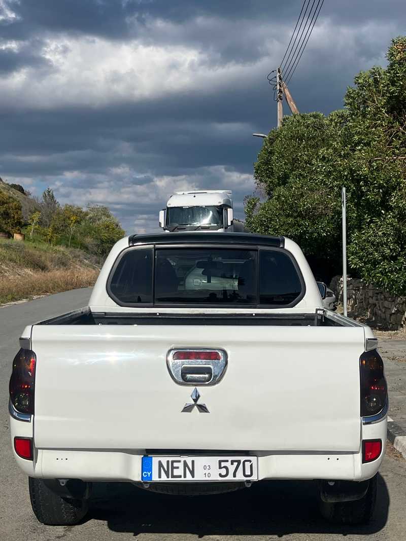 2010 Mitsubishi L200 2,5L 2010 Cyprus