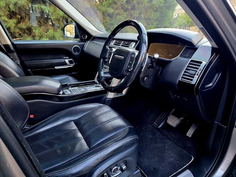 2017 Land Rover Range Rover Vogue 4,4L 2017 Cyprus