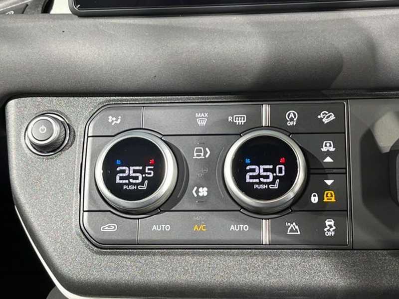 2024 Land Rover Defender 3,0L 2024 Cyprus