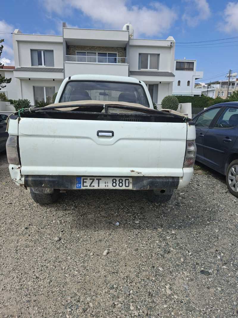 1999 Mitsubishi L200 2,5L 1999 Cyprus