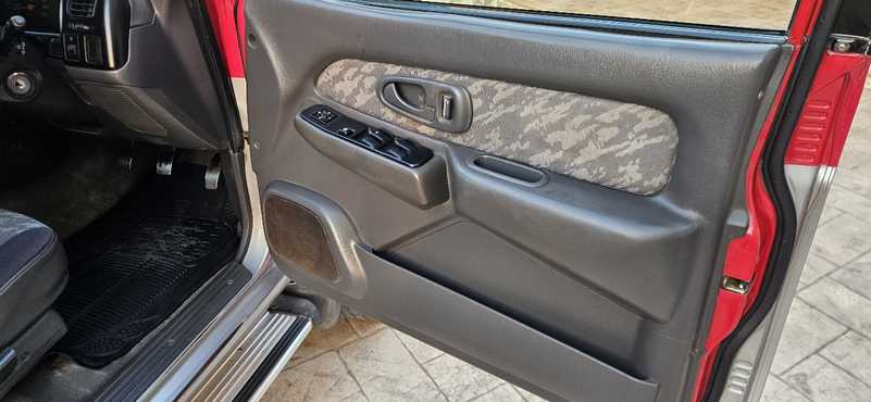 2001 Mitsubishi L200 2,5L 2001 Cyprus