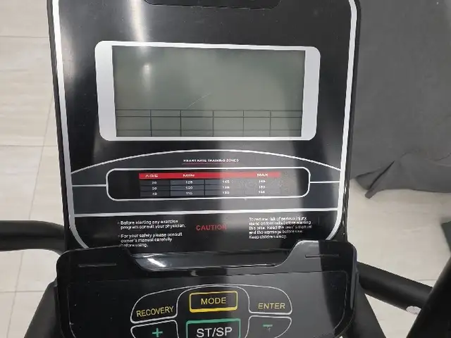 Elliptical Cross Trainer, Επαρχία Αμμοχώστου — Δερύνεια