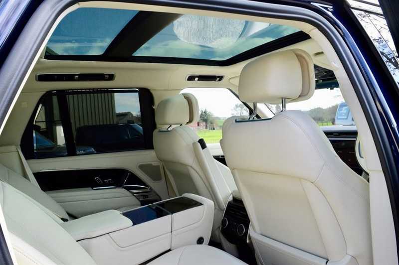 2023 Land Rover Range Rover 3,0L 2023 Cyprus