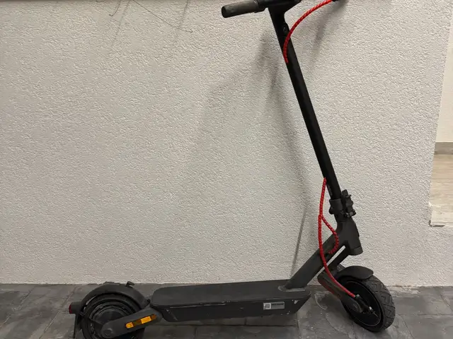 Xiomi ultra 4 electric scooter, Limassol — Agios Athanasios