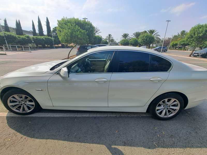 2011 BMW 5-Series 2,0L 2011 Cyprus