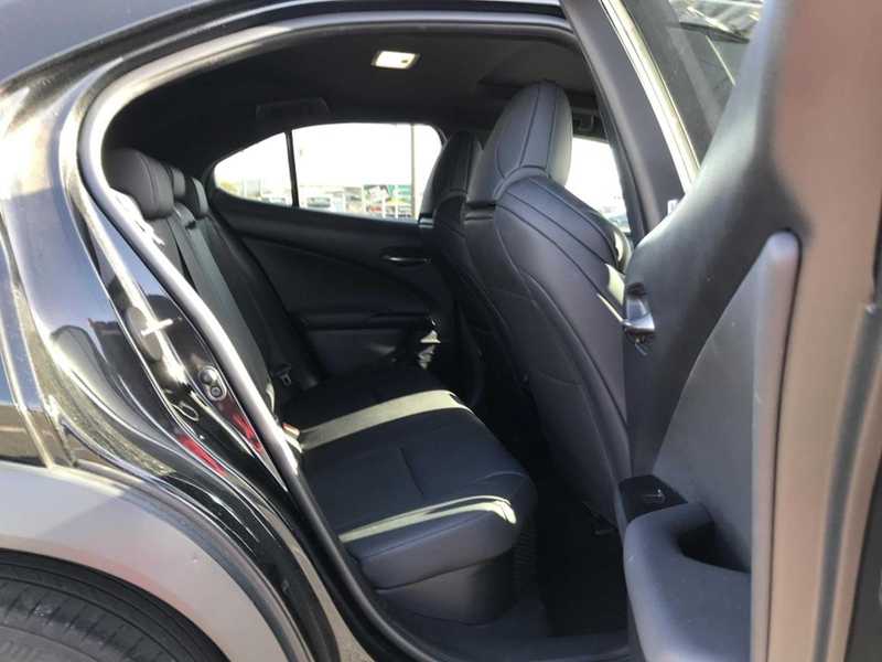2023 Lexus UX 2,5L 2023 Cyprus