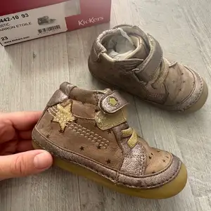 Kickers shoes size 23, Επαρχία Λεμεσού — Λεμεσός - Μέσα Γειτονιά