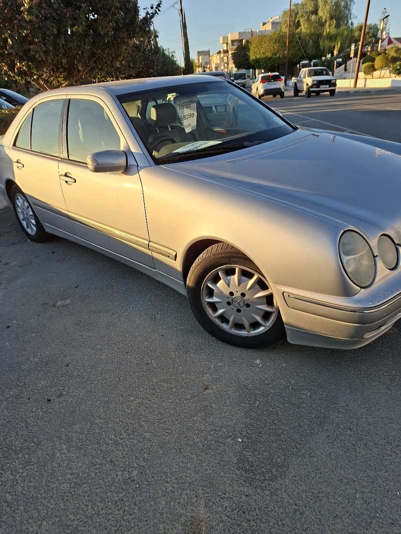 2004 Mercedes-Benz E-Class 0,7L 2004 Cyprus