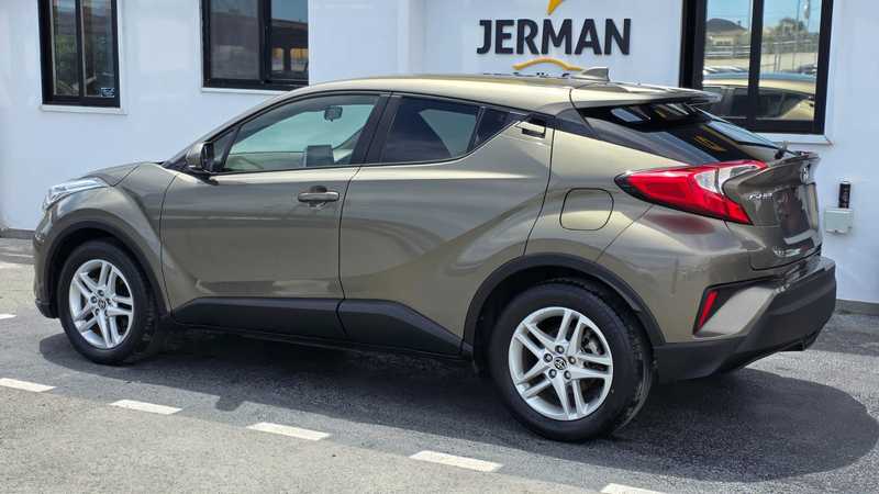 2021 Toyota C-HR 1,8L 2021 Cyprus