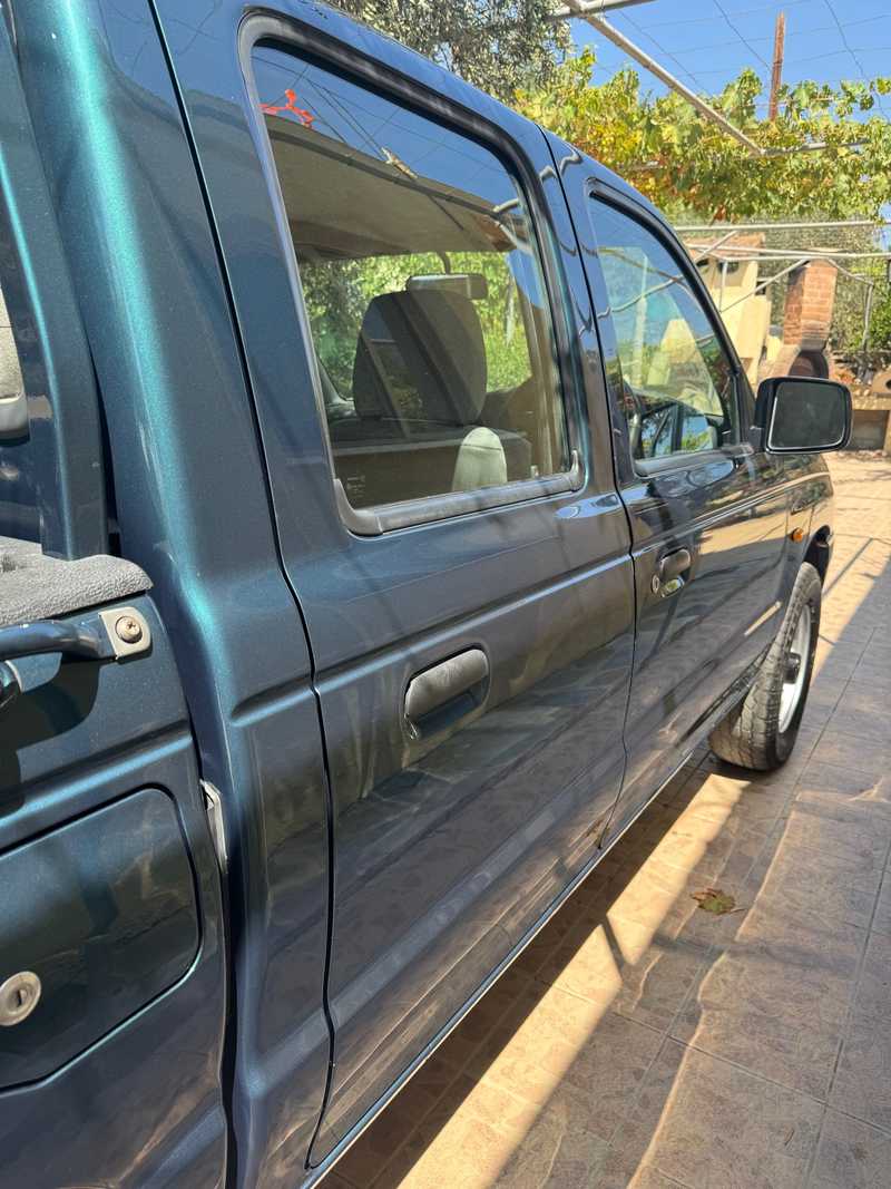 2002 Mazda B-Series 2,5L 2002 Cyprus