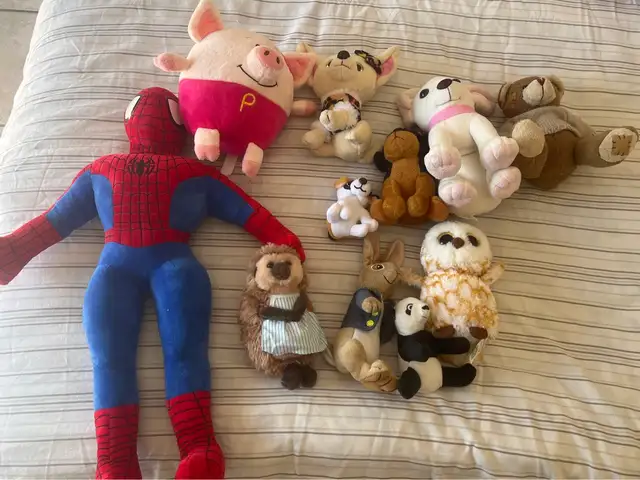 Toys, Επαρχία Λευκωσίας — Λακατάμεια - Αγία Παρασκευή