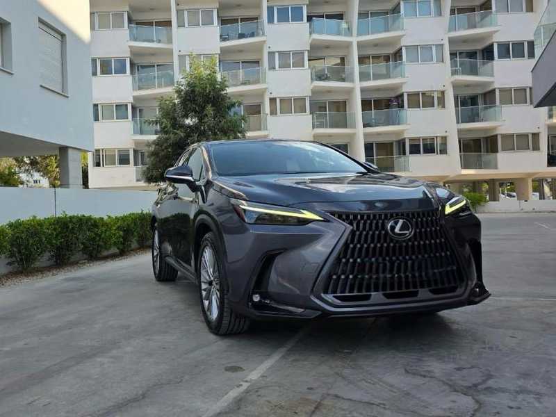 Lexus NX 2,5L 2022