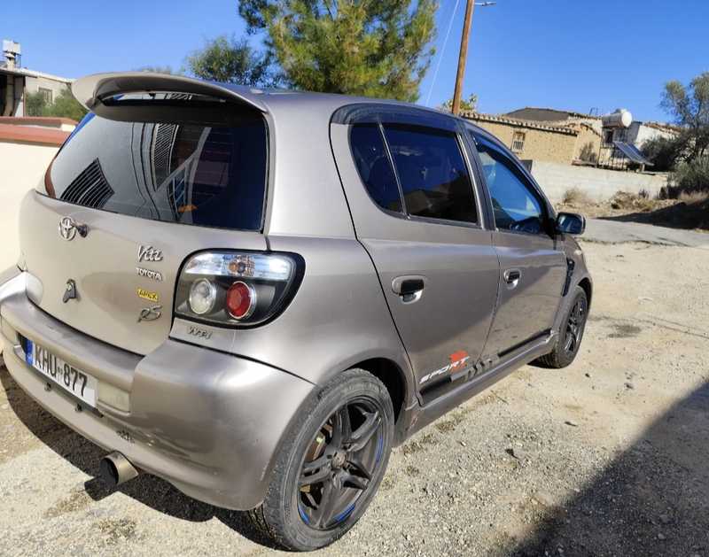 2004 Toyota Vitz 1,3L 2004 Cyprus