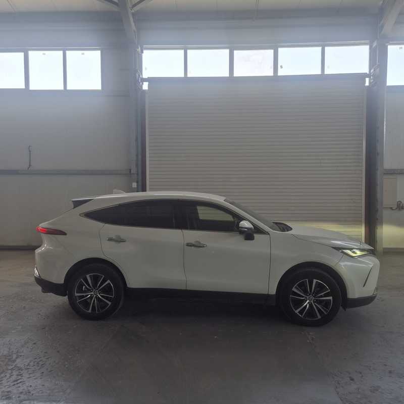 2022 Toyota Harrier 2,5L 2022 Cyprus