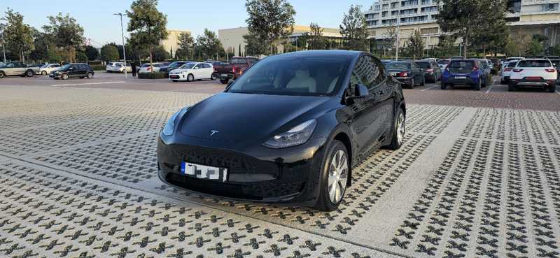 Tesla Model Y Electric 2022