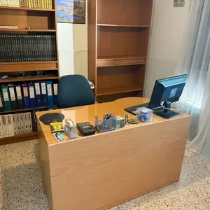 Σετ γραφειου ενα γραφειο και δυο βιβλιοθηκες, Limassol — Limassol - Mesa Geitonia