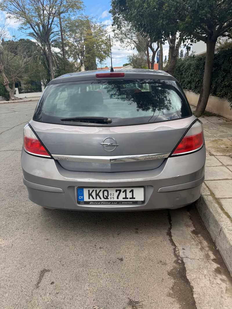 2005 Opel, Vauxhall Astra 1,6L 2005 Cyprus