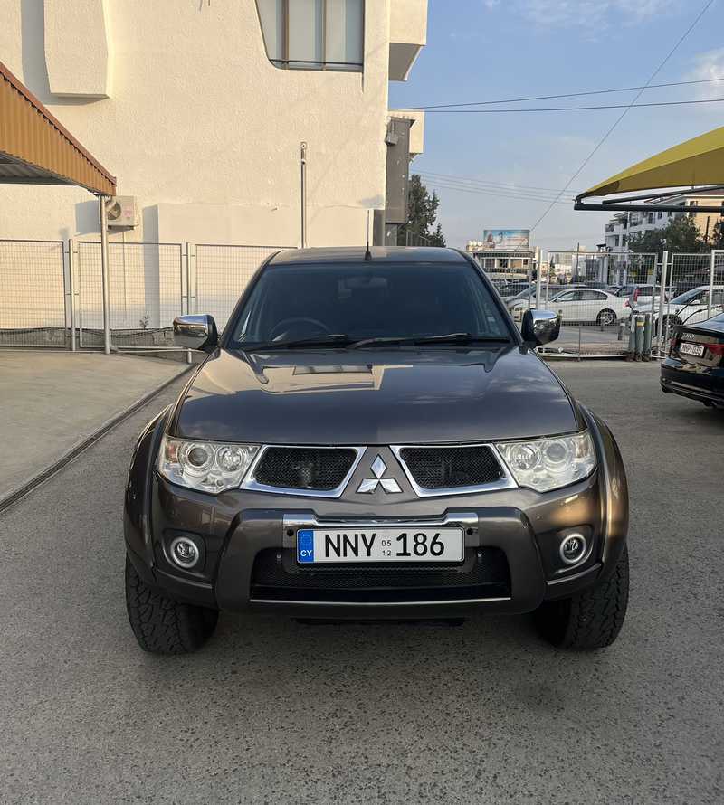 Mitsubishi L200 2,5L 2012