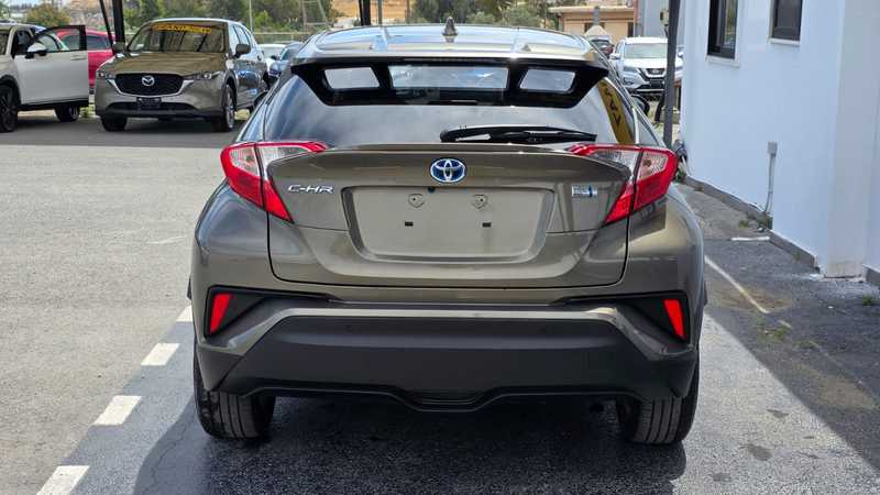 2021 Toyota C-HR 1,8L 2021 Cyprus