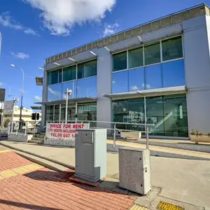 1st floor office space for rent in central location in paralimni, Famagusta — Paralimni