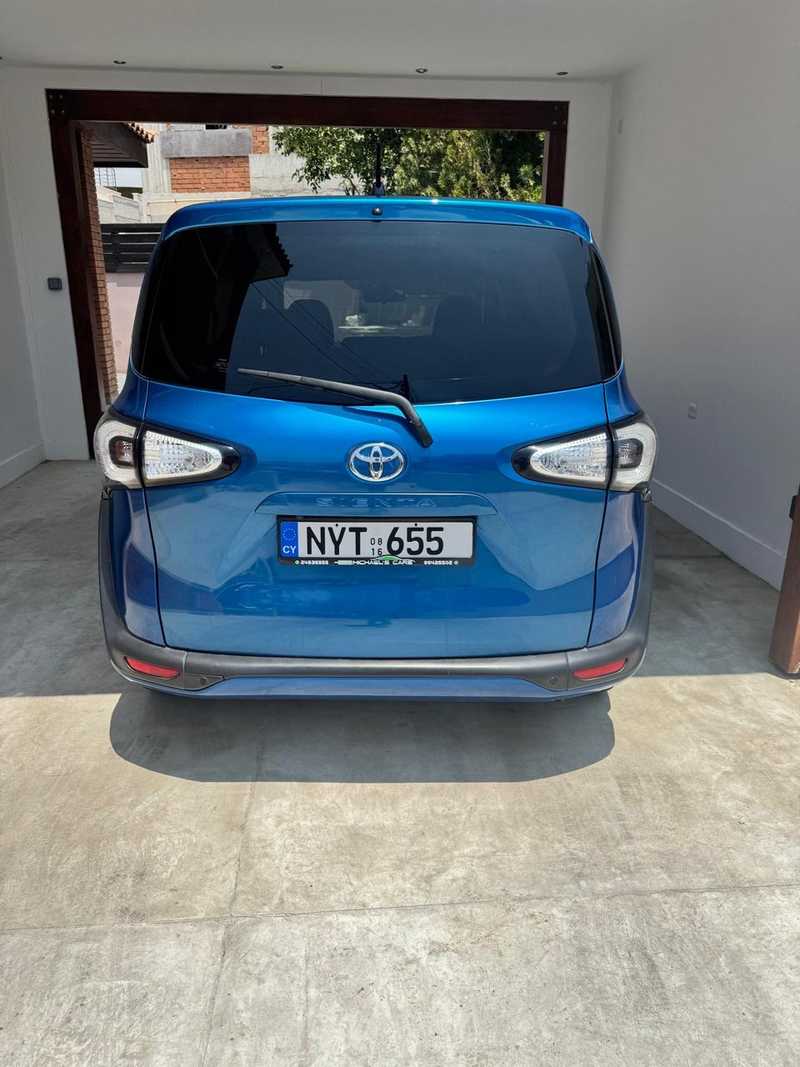 2016 Toyota Sienta 1,5L 2016 Cyprus