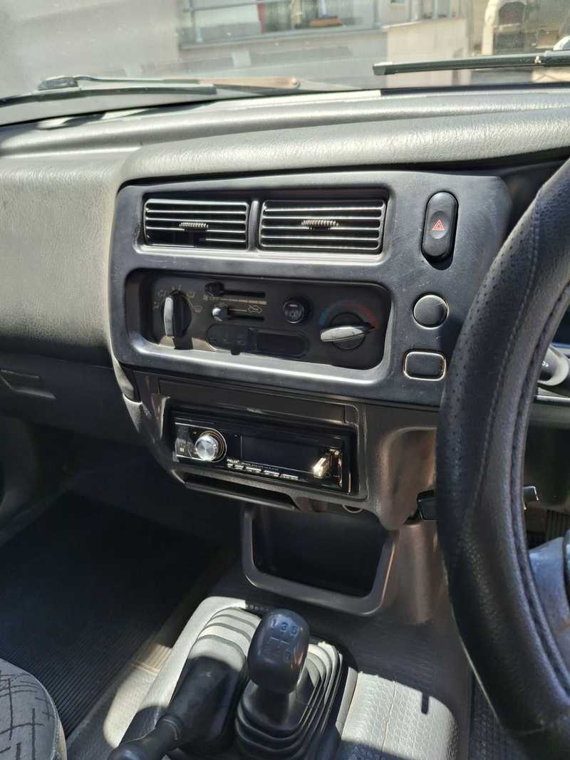 1998 Mitsubishi L200 2,5L 1998 Cyprus
