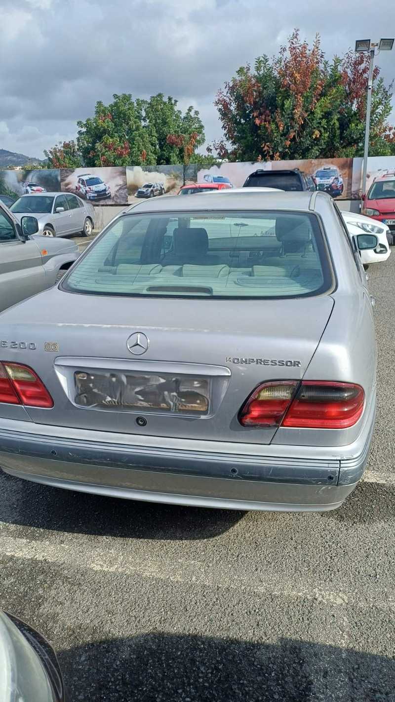 2001 Mercedes-Benz E-Class 2,0L 2001 Cyprus