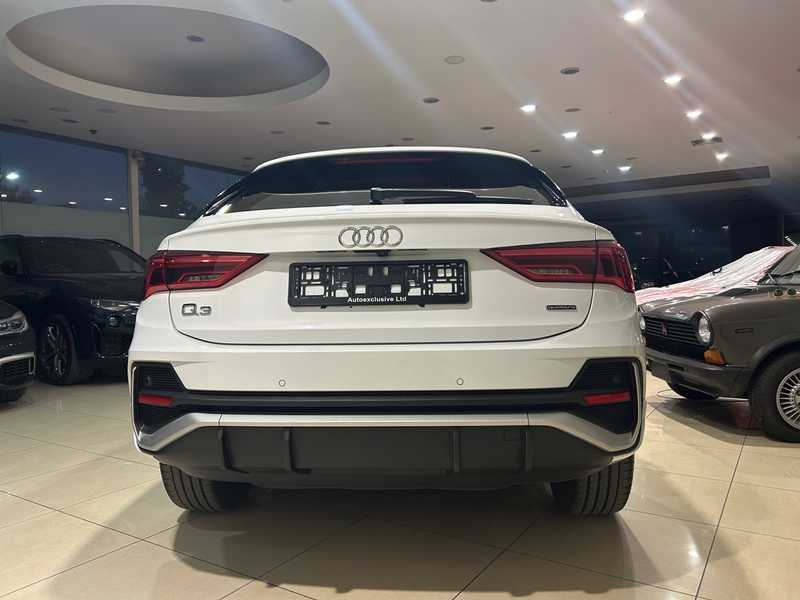 2021 Audi Q3 2,0L 2021 Cyprus