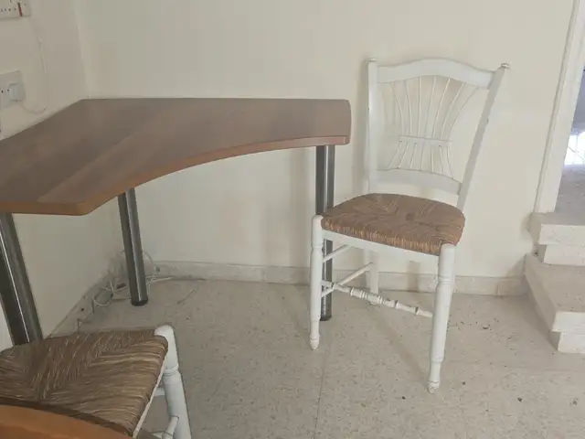 A desk & 2 chairs, Επαρχία Λεμεσού — Ερήμη