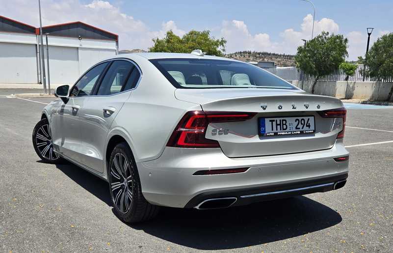 2021 Volvo S60 2,0L 2021 Cyprus