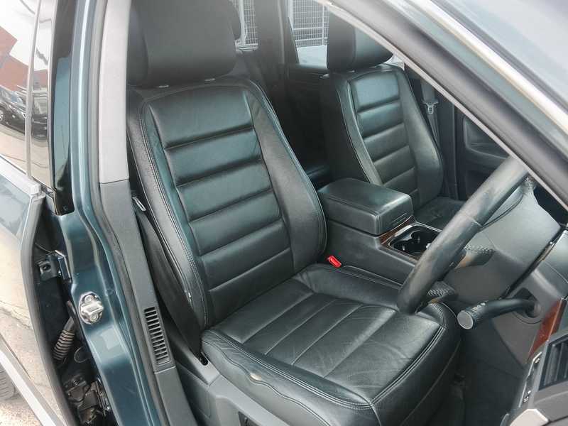2006 Volkswagen Touareg 2,5L 2006 Cyprus
