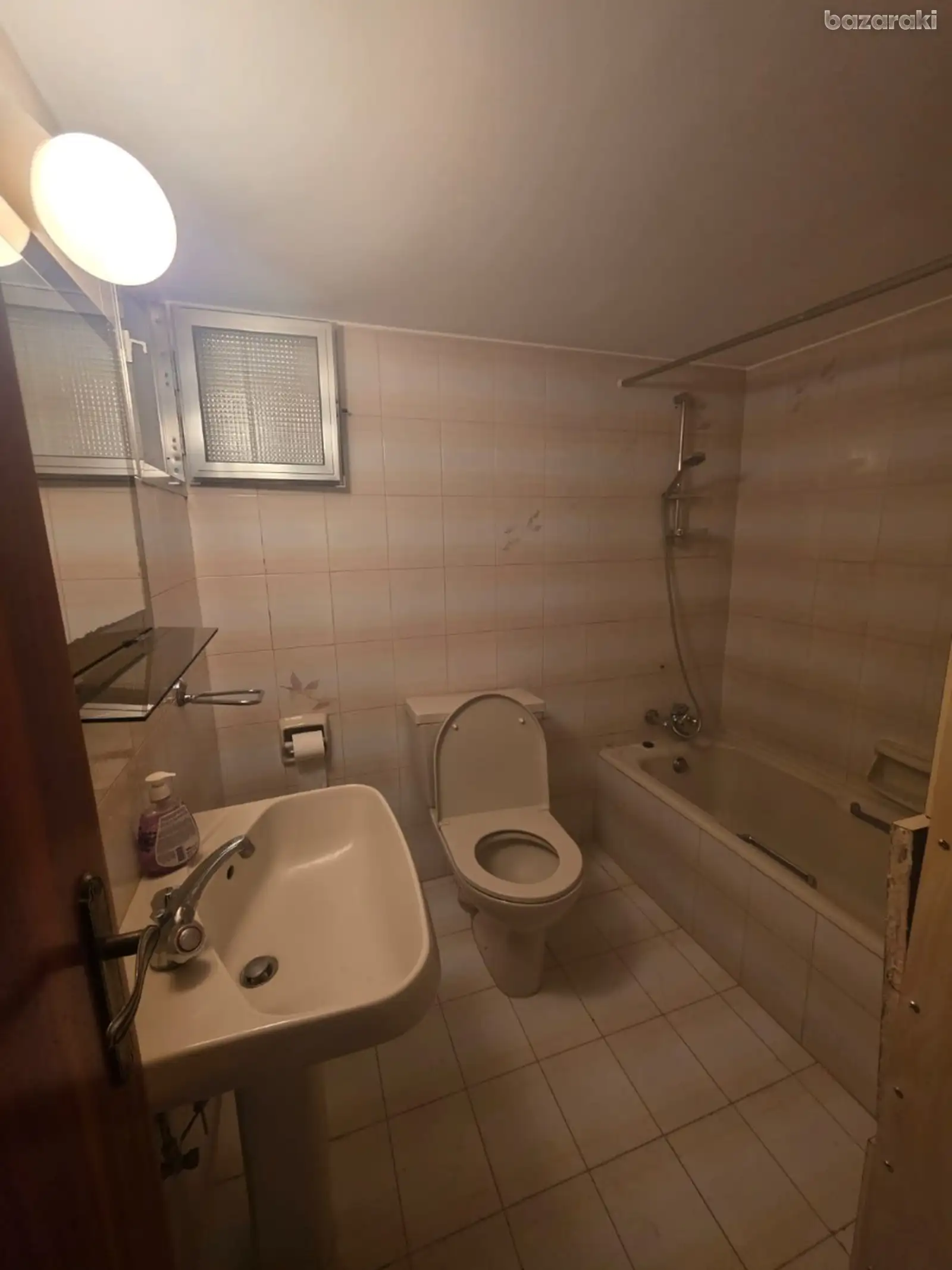 House, 3 bedrooms — 5