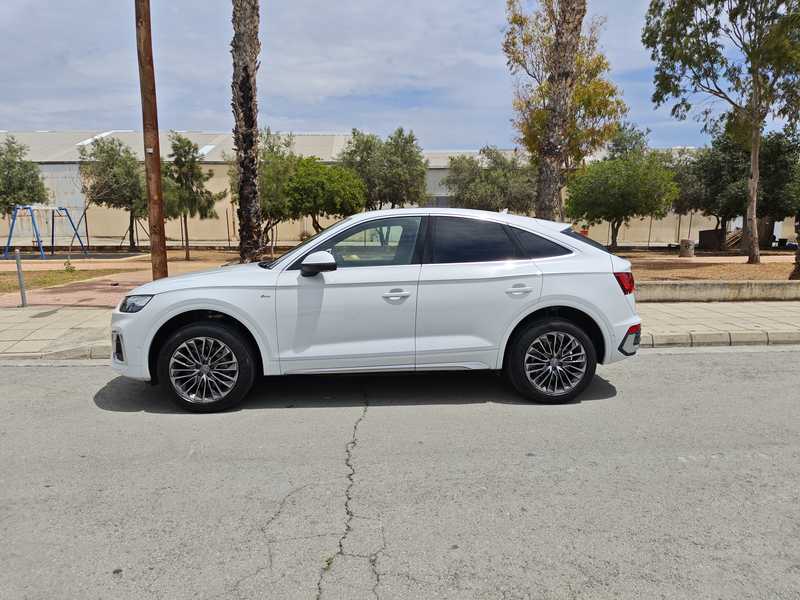 Audi Q5 2,0L 2022