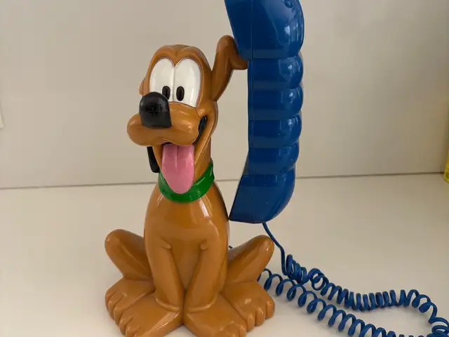 Vintage 1970s disney goofy /pluto novelty corded telephone-produced by telemania, Paphos — Paphos - Agios Theodoros