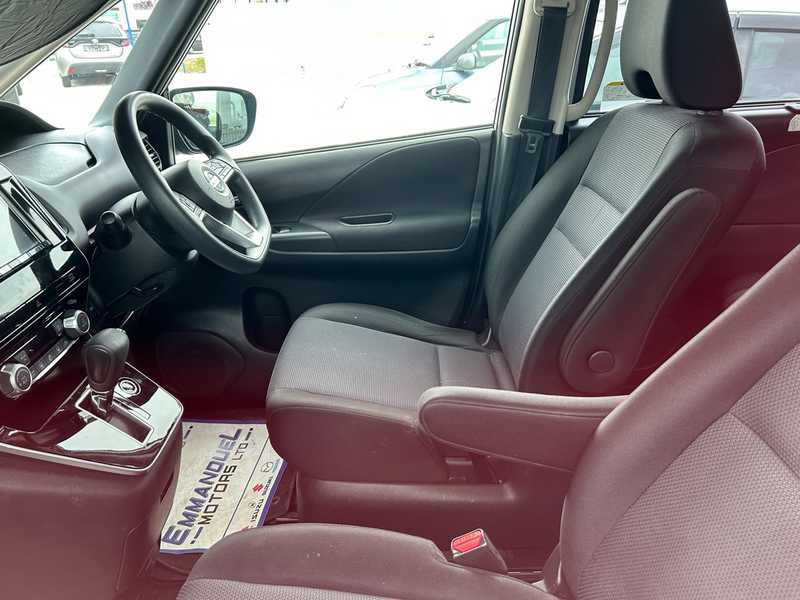 2021 Nissan Serena 2,0L 2021 Cyprus