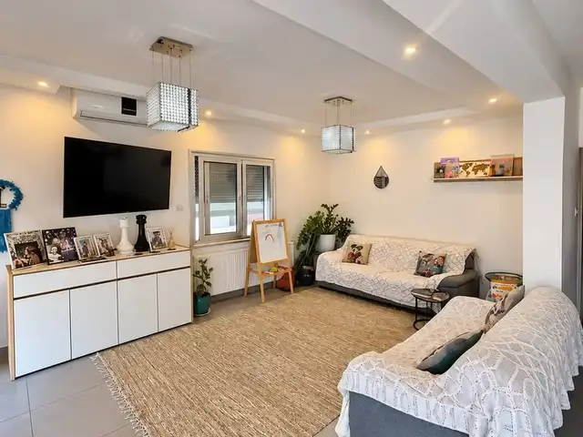 3-bedroom semi-detached to rent, Limassol — Limassol - Mesa Geitonia