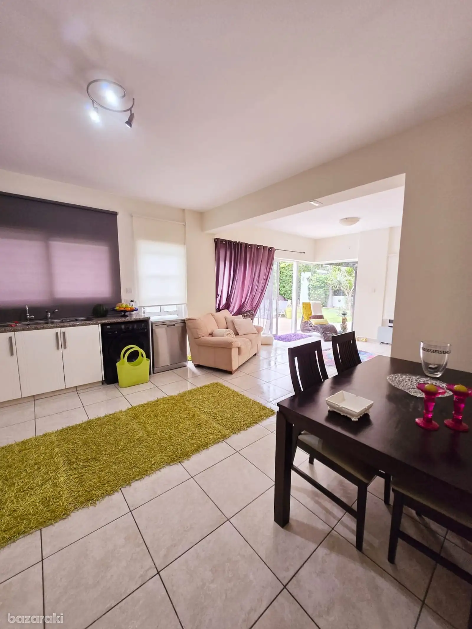 House, 4 bedrooms — 14
