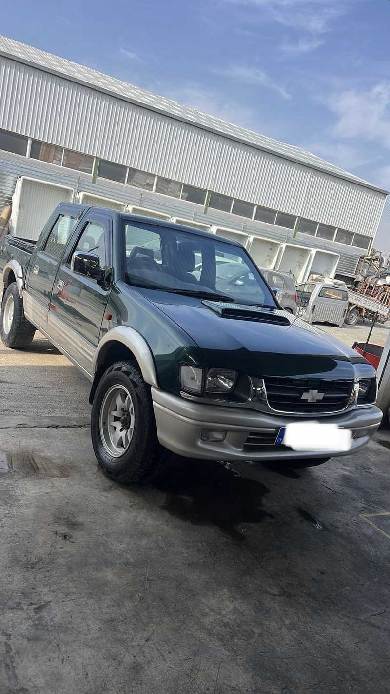 2002 Isuzu Pick-up 2,8L 2002 Cyprus
