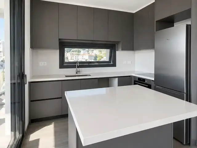 4-bedroom apartment to rent, Limassol — Limassol - Agia Fyla