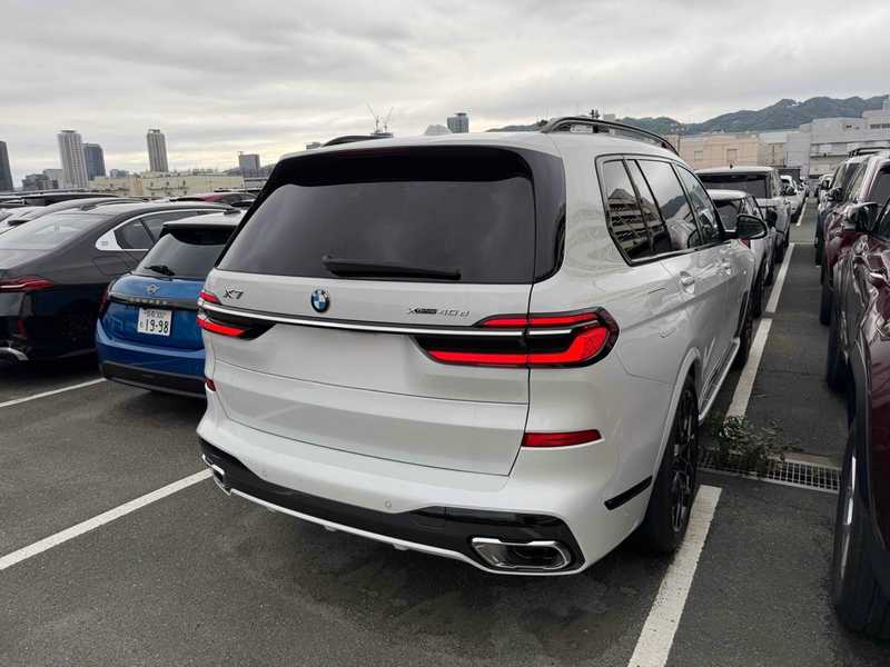 2025 BMW X7 3,0L 2025 Cyprus