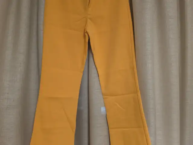 Zara orange colour trouser,xs,no tags but brand new, Limassol — Limassol - Agia Zoni