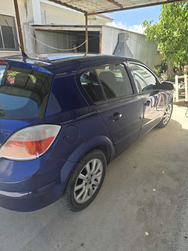 2004 Opel, Vauxhall Astra 1,4L 2004 Cyprus