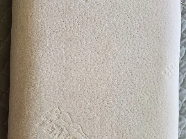 Pillow Tempur, Επαρχία Λεμεσού — Λεμεσός - Νεάπολη