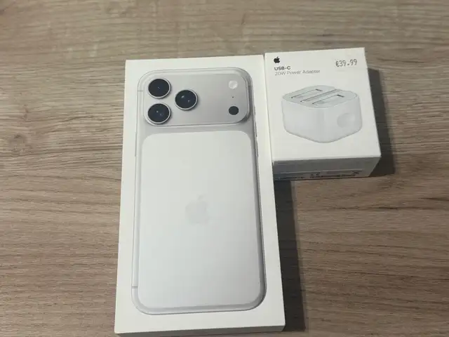 Iphone 17 pro max 256gb silver brand new sealed in the box, Επαρχία Λευκωσίας — Στρόβολος - Σταυρός