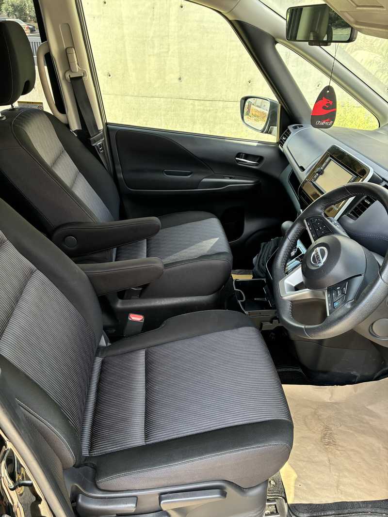 2022 Nissan Serena 2,0L 2022 Cyprus