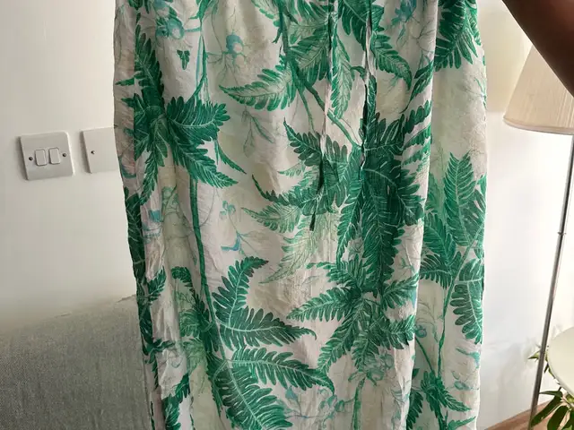 Tropical maxi skirt, Επαρχία Λευκωσίας — Αγλαντζιά