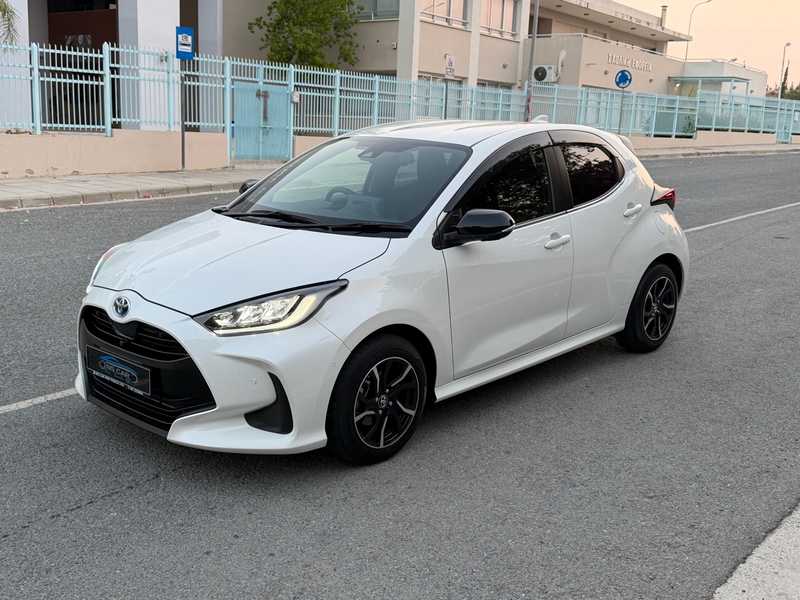 2022 Toyota Yaris 1,5L 2022 Cyprus