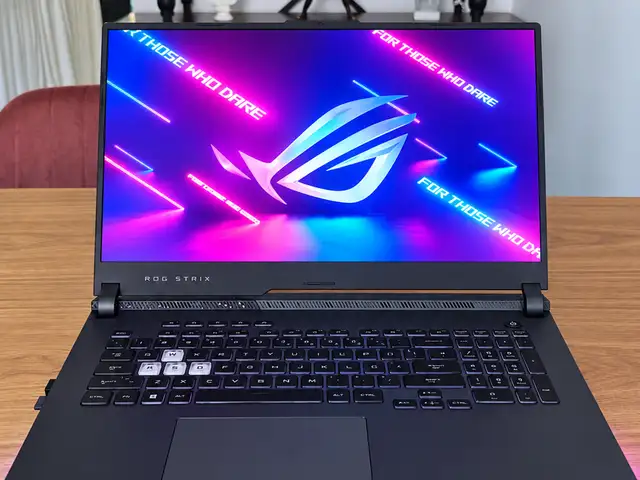 Asus rog strix g17 / ryzen 9 6900hx / rtx 3080 / 32gb ddr5 / 2tb ssd, Paphos — Chlorakas