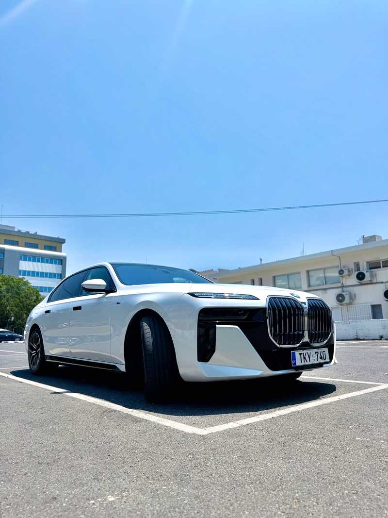 2023 BMW 7-Series 3,0L 2023 Cyprus