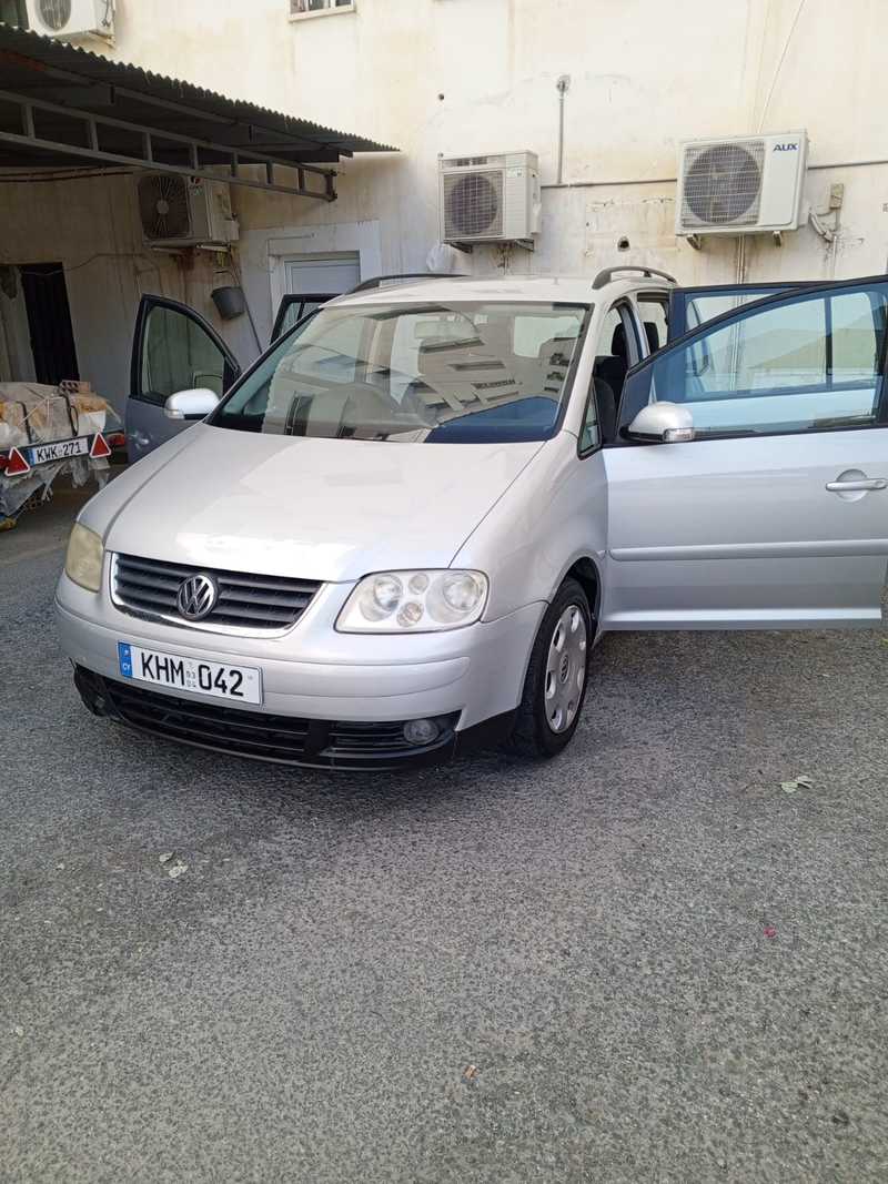 2004 Volkswagen Touran 1,6L 2004 Cyprus